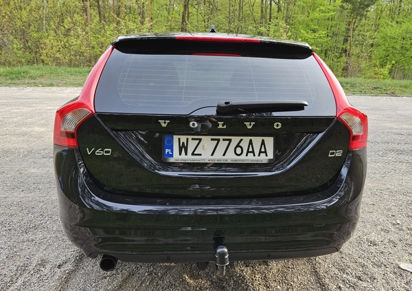 Volvo V60 cena 39900 przebieg: 291000, rok produkcji 2014 z Łomianki małe 529